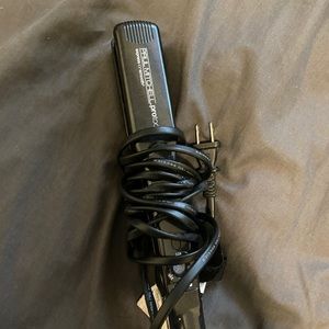 Paul Mitchell ProTools Flat Iron